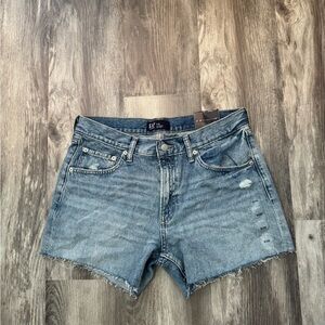 Gap Stride Short